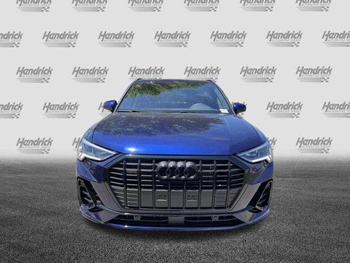Navarra Blue Metallic 2025 Audi Q3 Premium 45 TFSI S line quattro Tiptronic