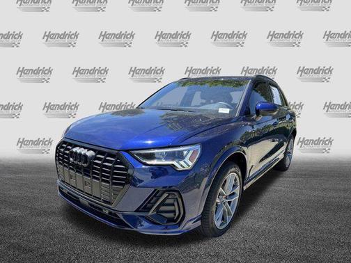 Navarra Blue Metallic 2025 Audi Q3 Premium 45 TFSI S line quattro Tiptronic