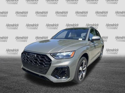 Chronos Gray Metallic 2024 Audi Q5 45 S line Premium Plus