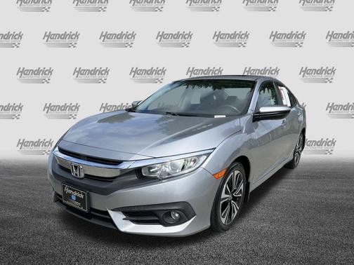 Lunar Silver Metallic 2017 Honda Civic EX-L