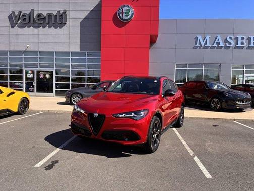 2025 Alfa Romeo Stelvio Base