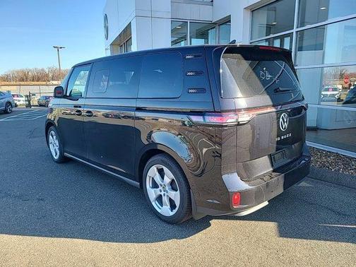 2025 Volkswagen ID. Buzz Pro S