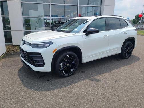 2025 Volkswagen Tiguan 2.0T SE R-Line Black