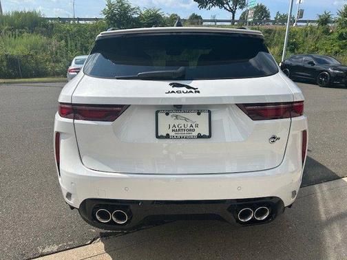 2025 Jaguar F-PACE SVR 575 Edition