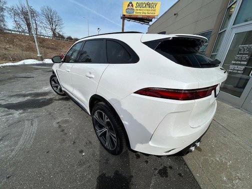 2025 Jaguar F-PACE SVR 575 Edition