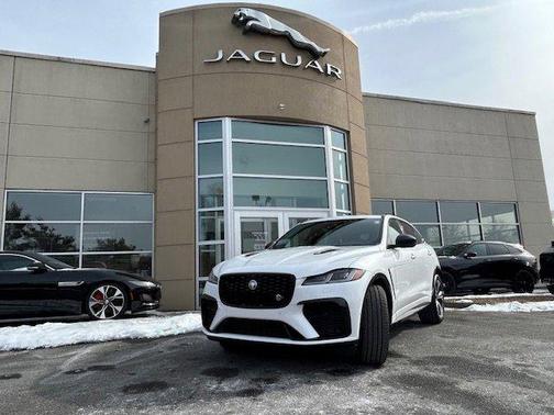 2025 Jaguar F-PACE SVR 575 Edition