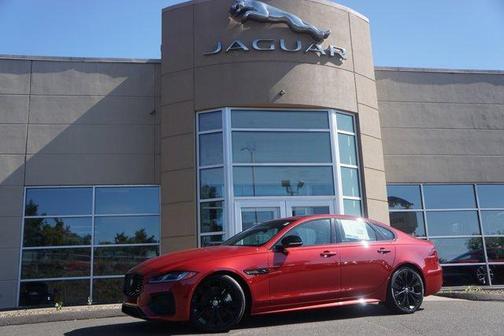 2024 Jaguar XF R-Dynamic SE