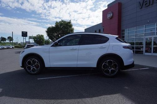 2024 Alfa Romeo Stelvio Veloce