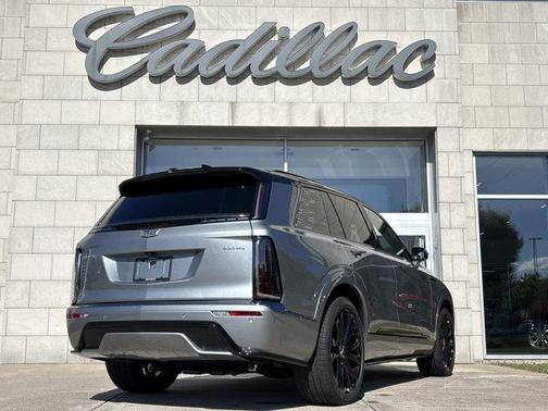 2026 Cadillac VISTIQ Platinum