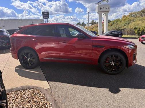 2026 Jaguar F-PACE P400 R-Dynamic S