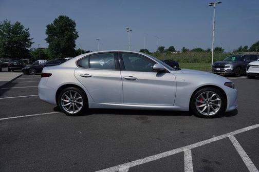2022 Alfa Romeo Giulia Ti
