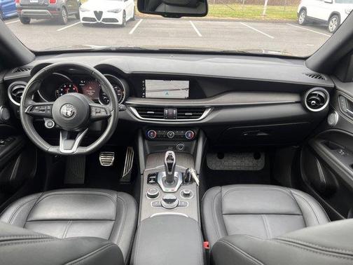 2022 Alfa Romeo Stelvio Ti