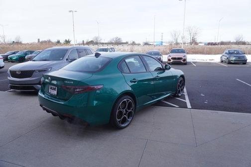 2025 Alfa Romeo Giulia Base