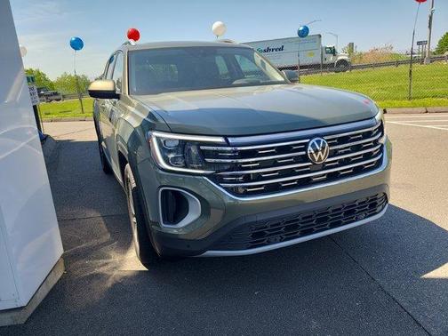 2025 Volkswagen Atlas 2.0T SEL