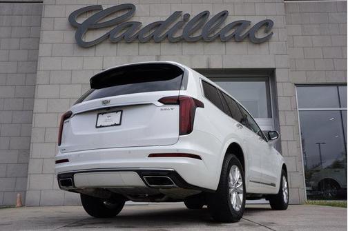 Crystal White Tri-Coat 2024 Cadillac XT6 Luxury AWD
