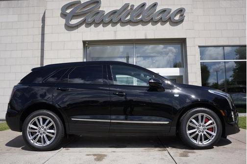 2025 Cadillac XT5 Sport