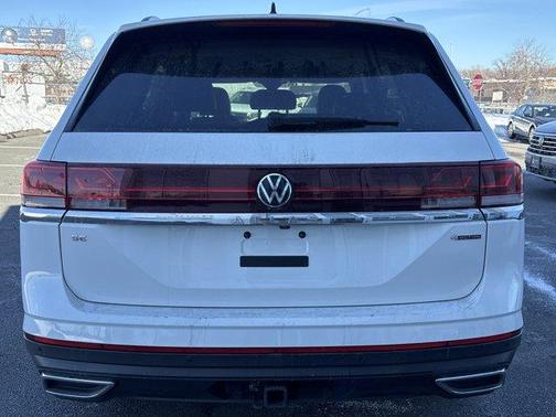 2025 Volkswagen Atlas 2.0T SE