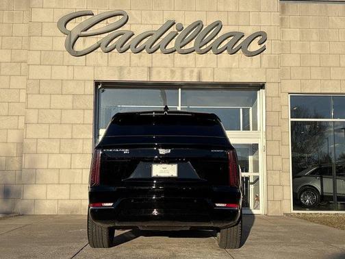 2025 Cadillac Escalade IQ SPORT 2