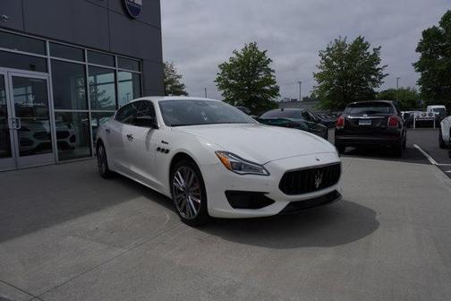 2024 Maserati Quattroporte Modena Ultima Q4