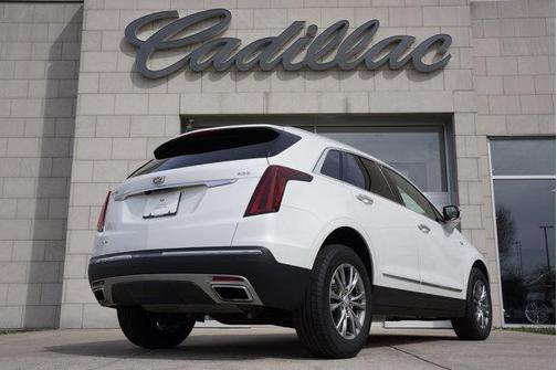 2022 Cadillac XT5 Premium Luxury