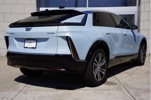 2025 Cadillac LYRIQ Sport