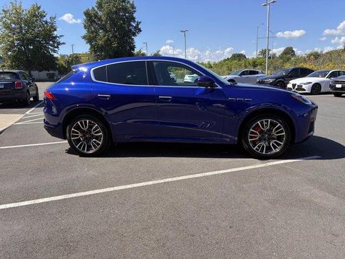 2025 Maserati Grecale Base