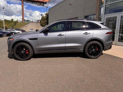 2026 Jaguar F-PACE P400 R-Dynamic S