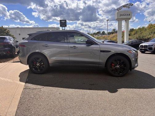 2026 Jaguar F-PACE P400 R-Dynamic S