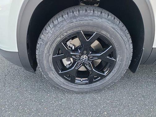 2024 Volkswagen Atlas 2.0T Peak Edition SEL