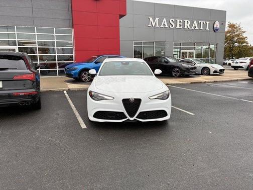2022 Alfa Romeo Giulia Base