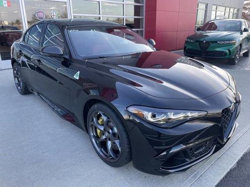 2024 Alfa Romeo Giulia Quadrifoglio