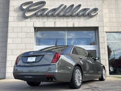 2017 Cadillac CT6 PLUG-IN Base