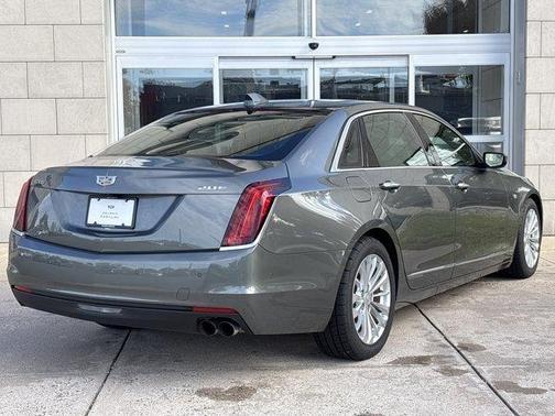 2017 Cadillac CT6 PLUG-IN Base