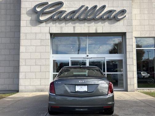 2017 Cadillac CT6 PLUG-IN Base