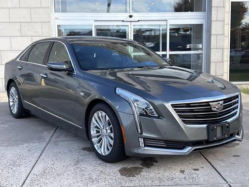2017 Cadillac CT6 PLUG-IN Base
