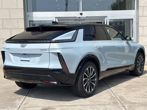 2025 Cadillac LYRIQ Sport