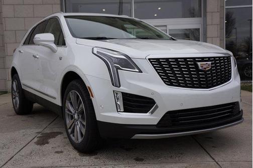 Crystal White Tri-Coat 2026 Cadillac XT5 Premium Luxury