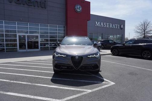 2025 Alfa Romeo Stelvio Base