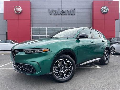 2025 Alfa Romeo Tonale Base