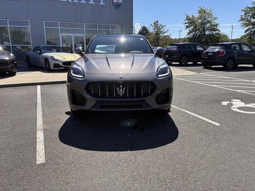 2025 Maserati Grecale Base