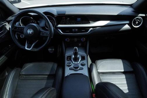 2023 Alfa Romeo Stelvio Veloce