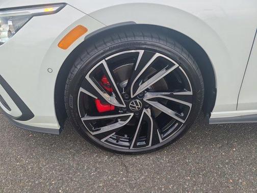 2023 Volkswagen Golf GTI 2.0T Autobahn