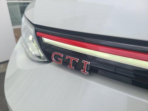 2023 Volkswagen Golf GTI 2.0T Autobahn