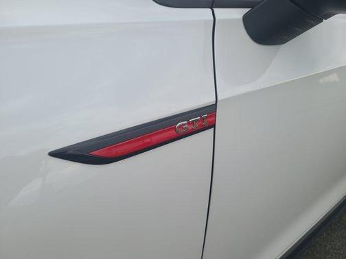 2023 Volkswagen Golf GTI 2.0T Autobahn