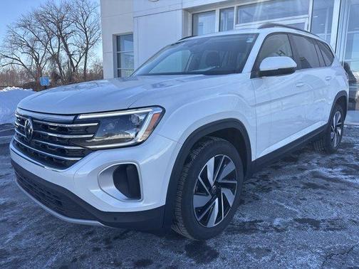 Opal White Pearl 2026 Volkswagen Atlas 2.0T SE w/Technology