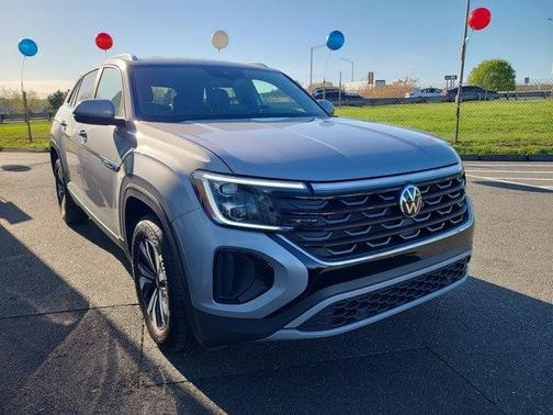 2024 Volkswagen Atlas Cross Sport 2.0T SE