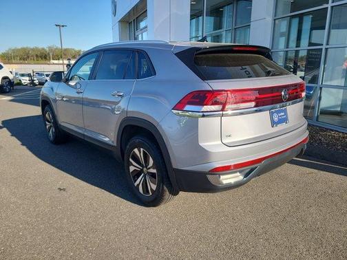 2024 Volkswagen Atlas Cross Sport 2.0T SE