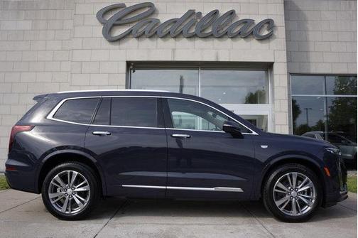 2025 Cadillac XT6 Premium Luxury AWD