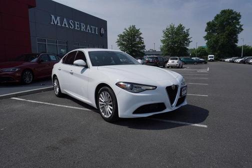 2021 Alfa Romeo Giulia Base