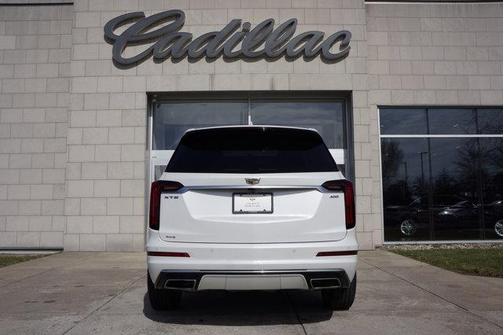 2025 Cadillac XT6 Premium Luxury AWD